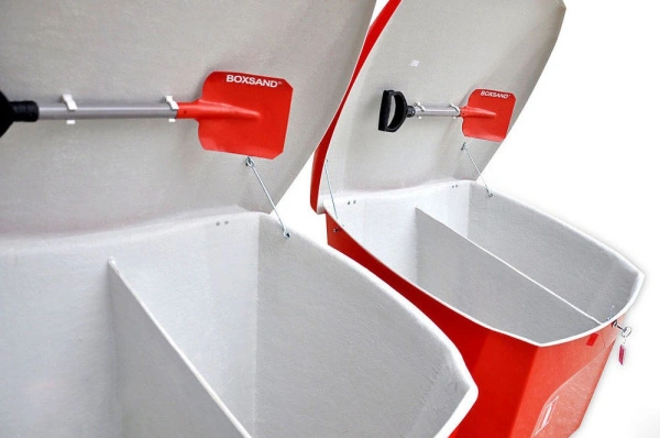 Ящик для песка Boxsand на колесах, объем 0,5 м3 двухсекционный с лопатой